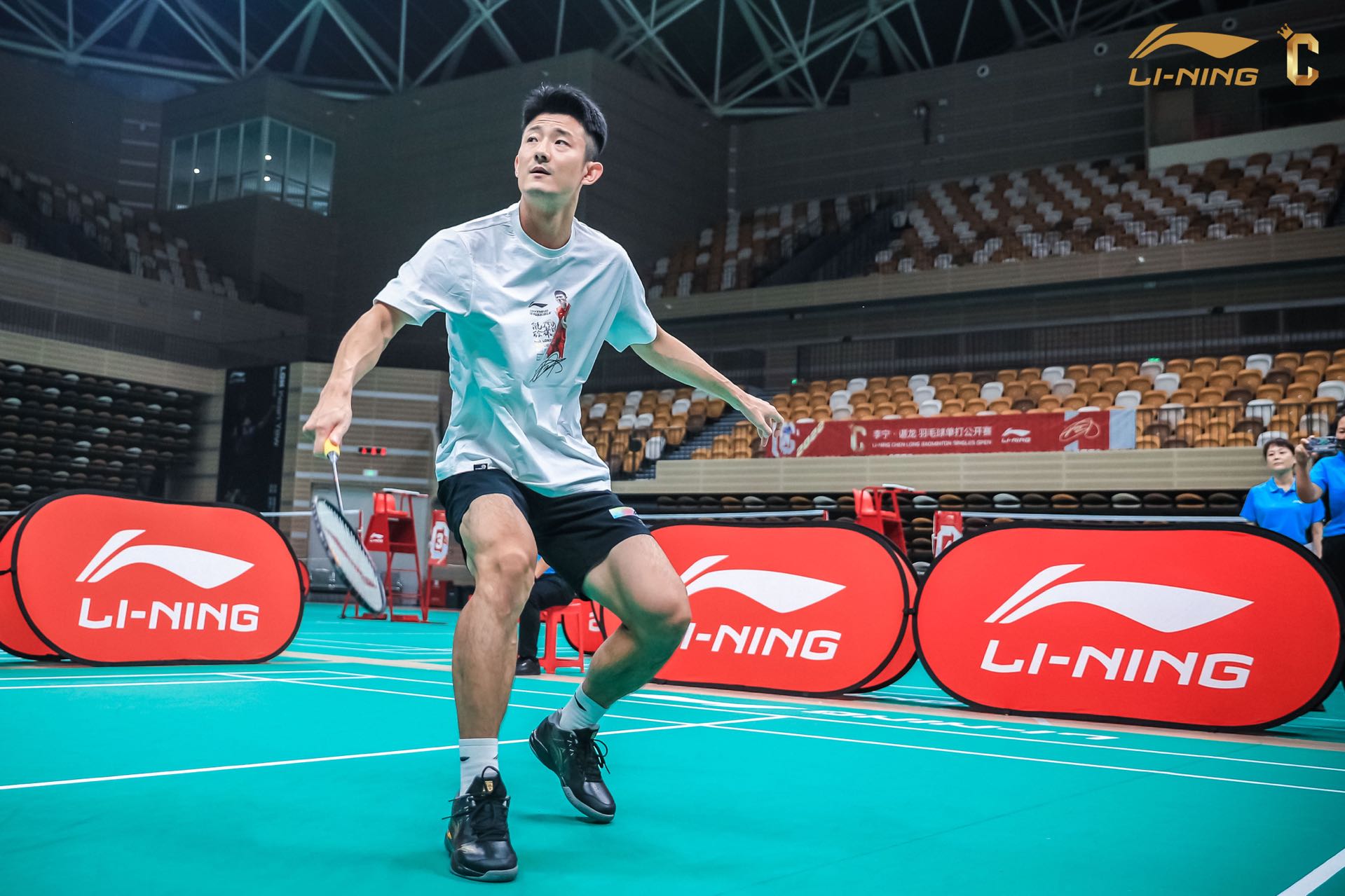 日本羽毛球队横扫印尼羽毛球队，谌龙关键制胜