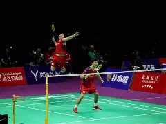 英格兰羽毛球队鏖战泰国羽毛球队，斯里坎特制霸全场