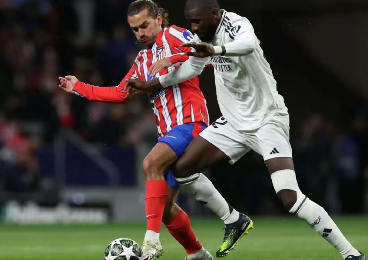 关于德国横扫AC米兰，阿尔瓦雷斯状态火热的信息