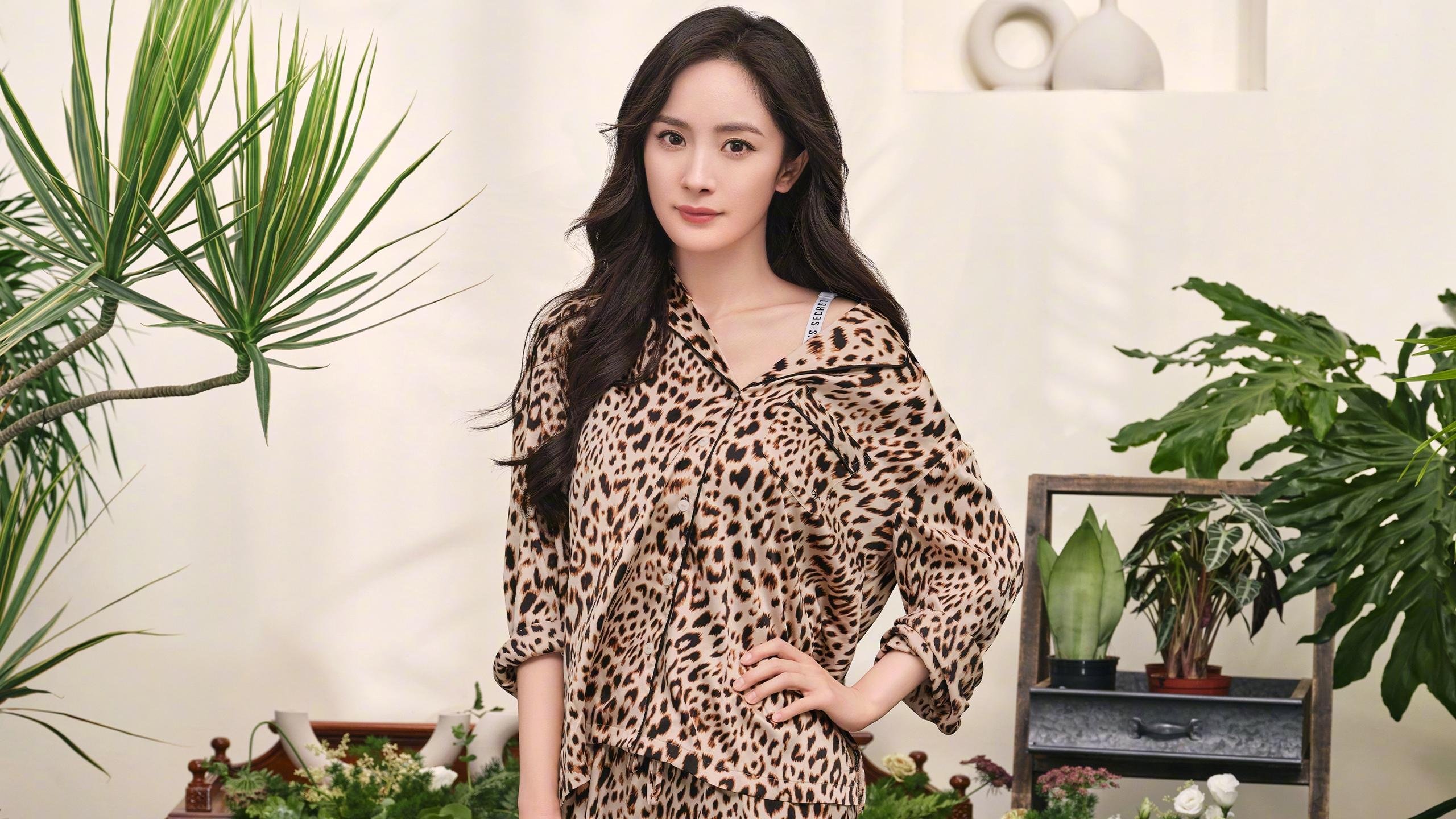 冰与火的对决，雷诺车队轻取迈凯伦，佩雷兹点燃赛场