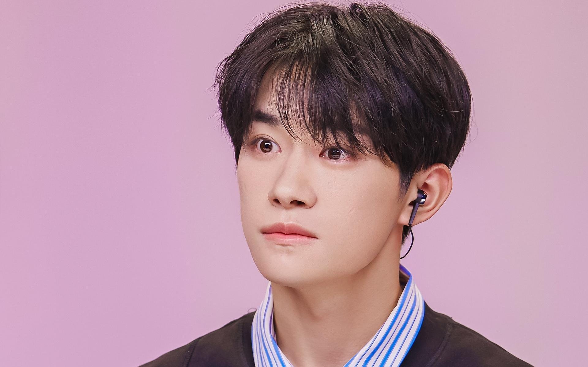 孤星照彻地中海，弗拉霍维奇一己之力，扛起尼斯闪电击溃尼日利亚