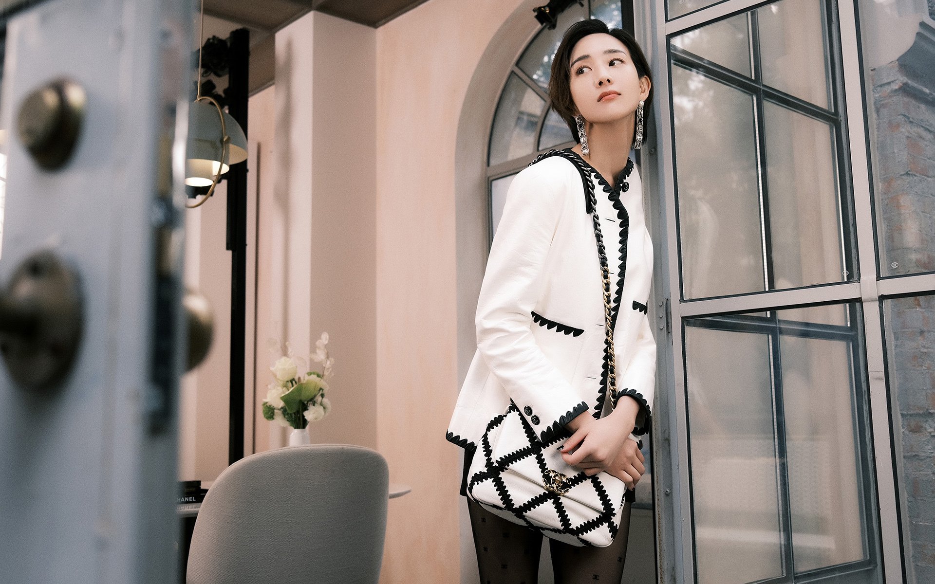 芝加哥公牛何以制霸深圳？恩比德跨洋降临，赛后表现评分拉满引全球热议